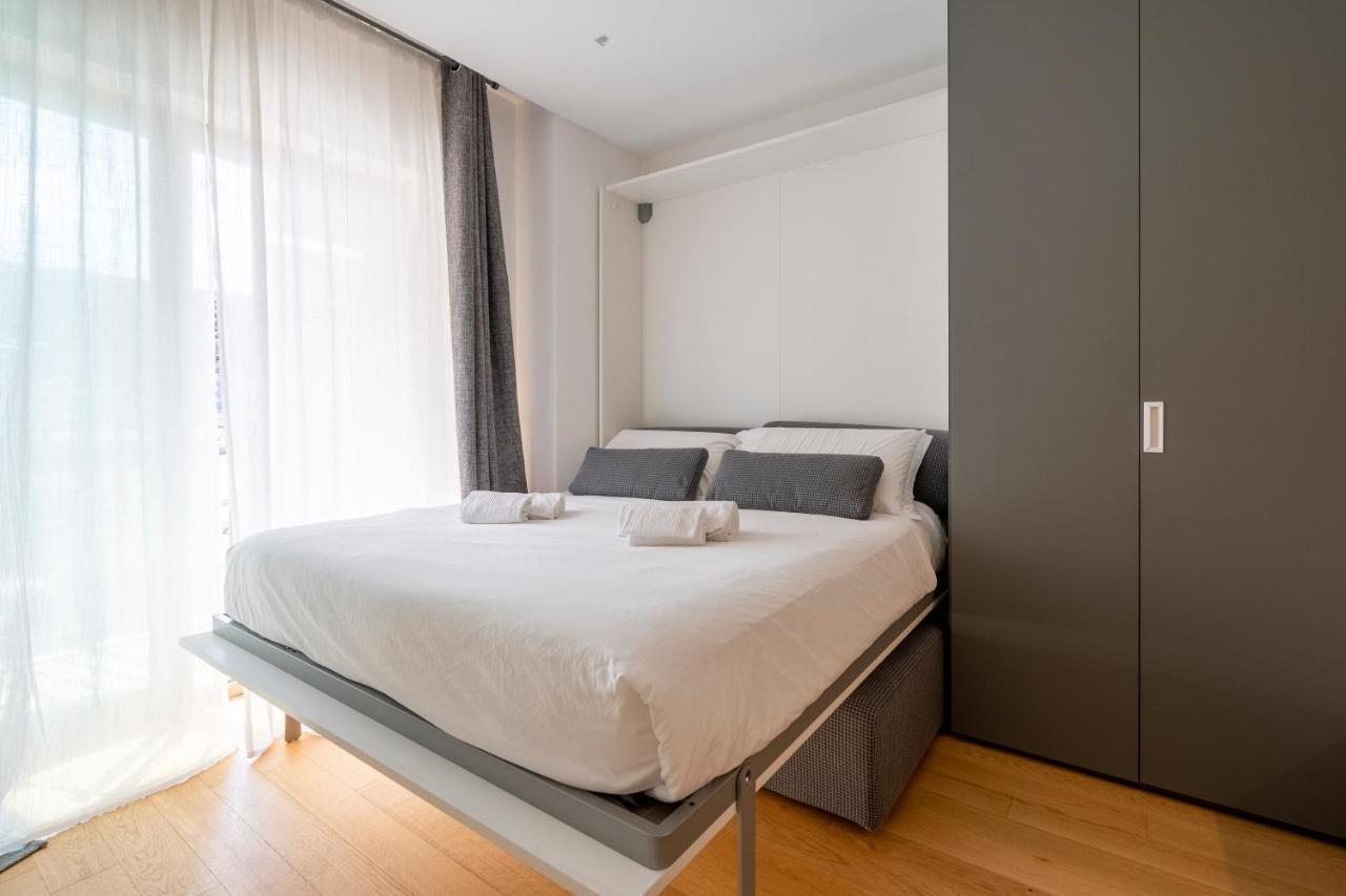 Twelve12 - Universita & Stazione Aparment Bari Exterior photo